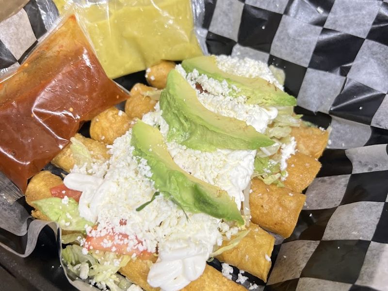 Too Good Papi Taqueria (Food Truck) food